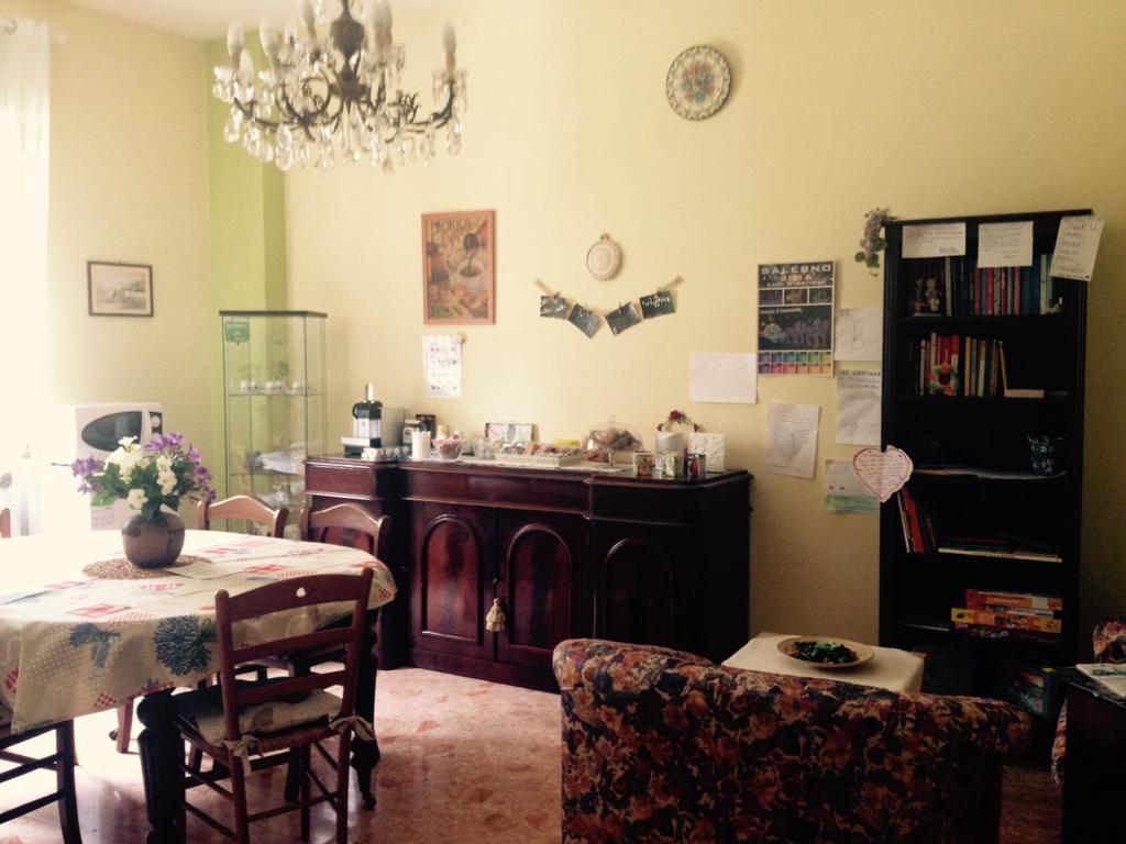 Chiavi Antiche B&B ซาแลร์โน ภายนอก รูปภาพ