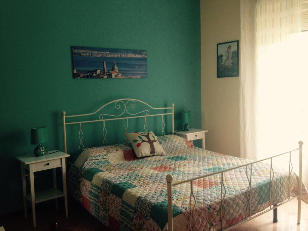 Chiavi Antiche B&B ซาแลร์โน ภายนอก รูปภาพ