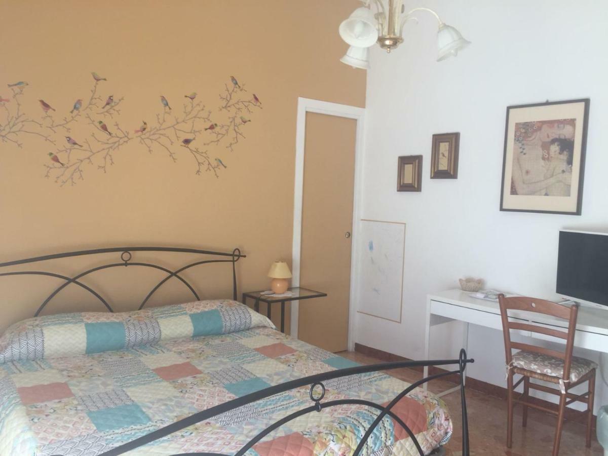 Chiavi Antiche B&B ซาแลร์โน ภายนอก รูปภาพ